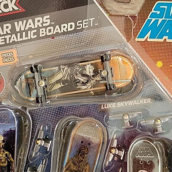 TECH DECK STAR WARS METALLIC BOARD SET - NEW! - Picture 12 of 13